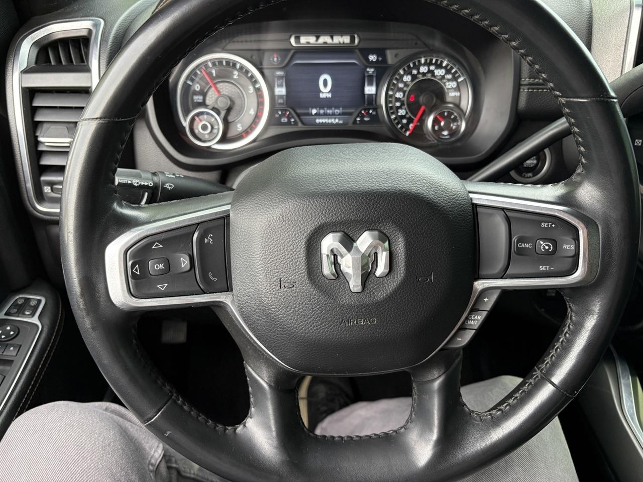 RAM 3500 Laramie Mega Cab 4WD 2023