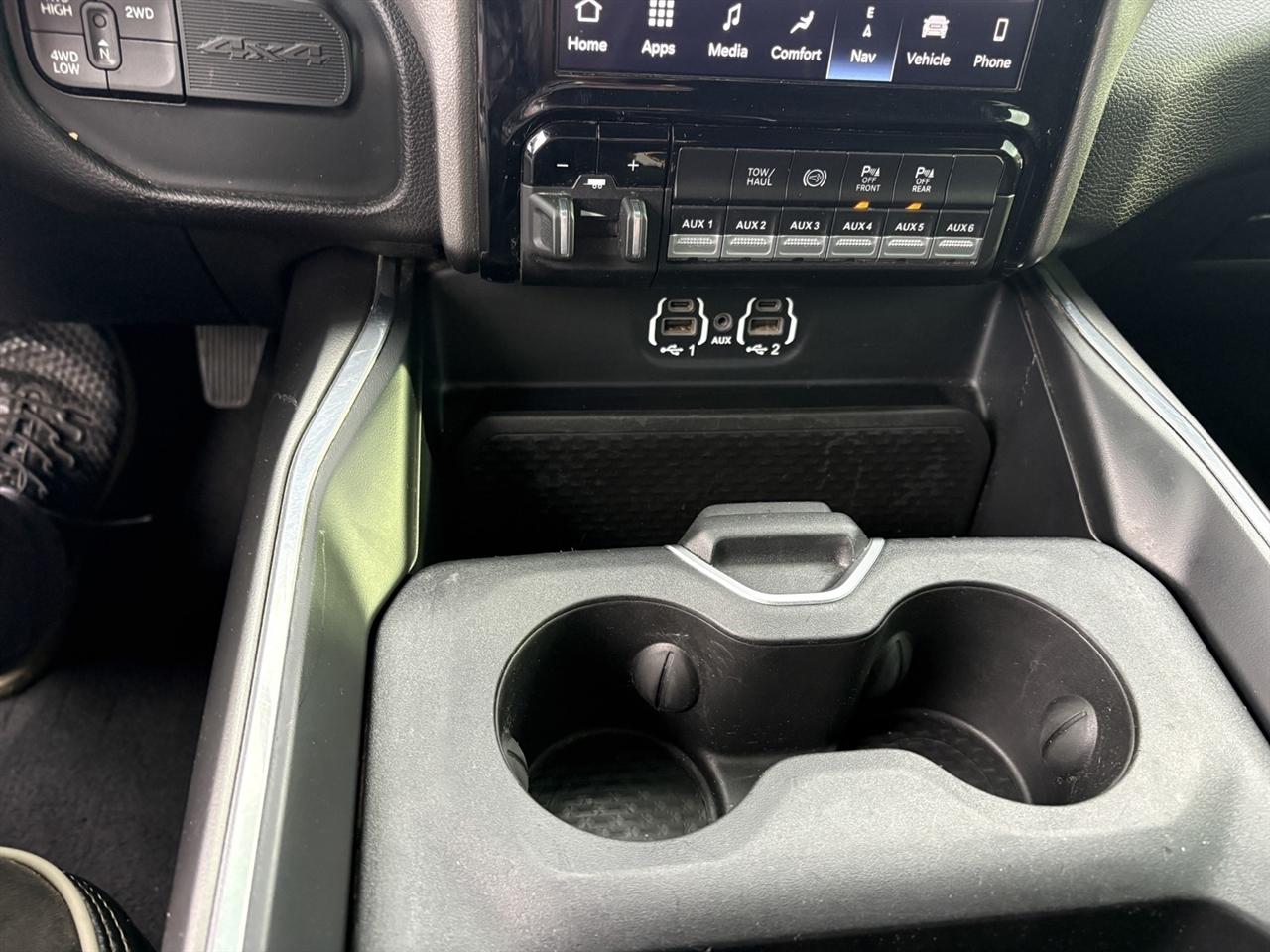 RAM 3500 Laramie Mega Cab 4WD 2023