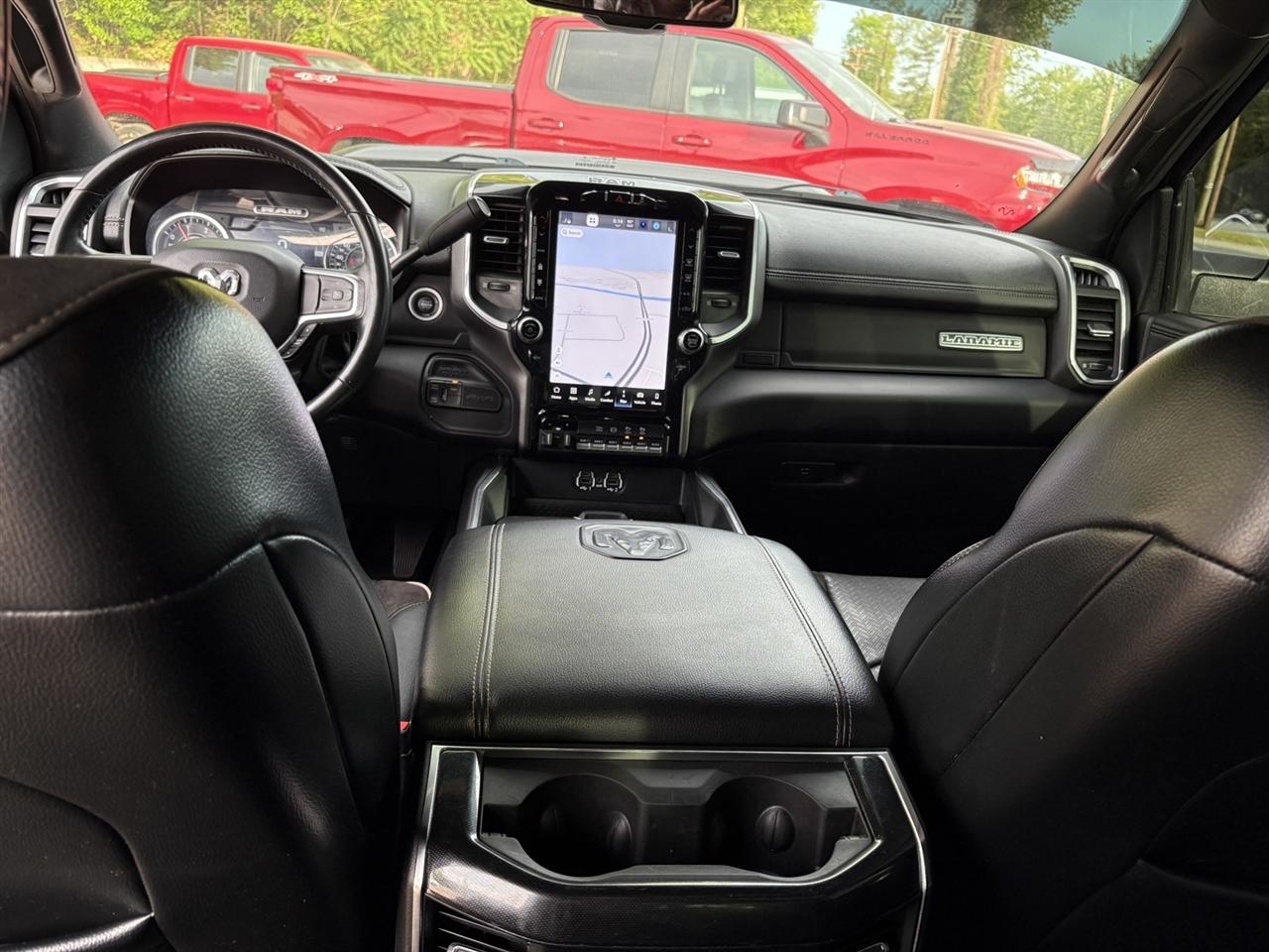 RAM 3500 Laramie Mega Cab 4WD 2023