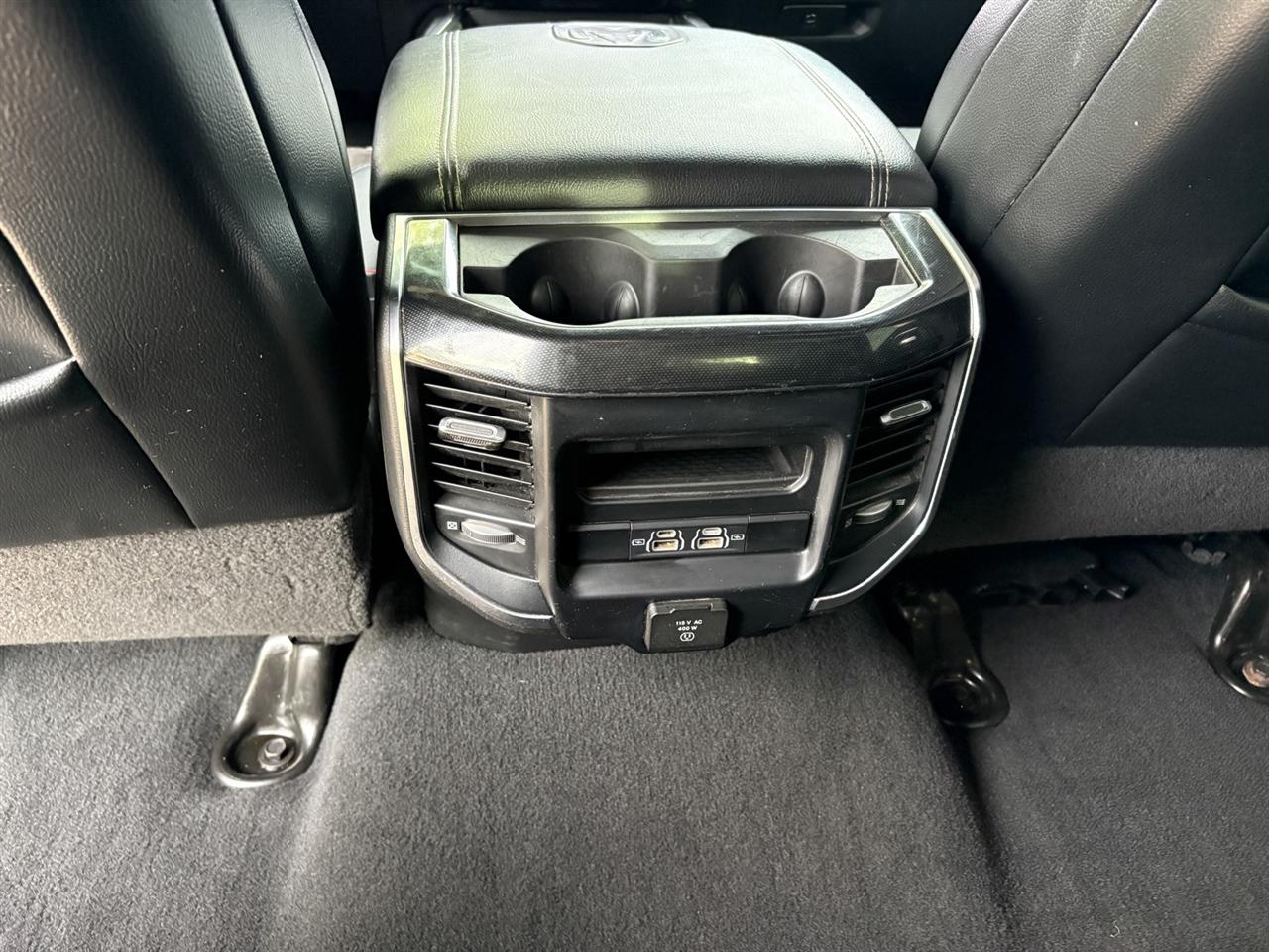 RAM 3500 Laramie Mega Cab 4WD 2023