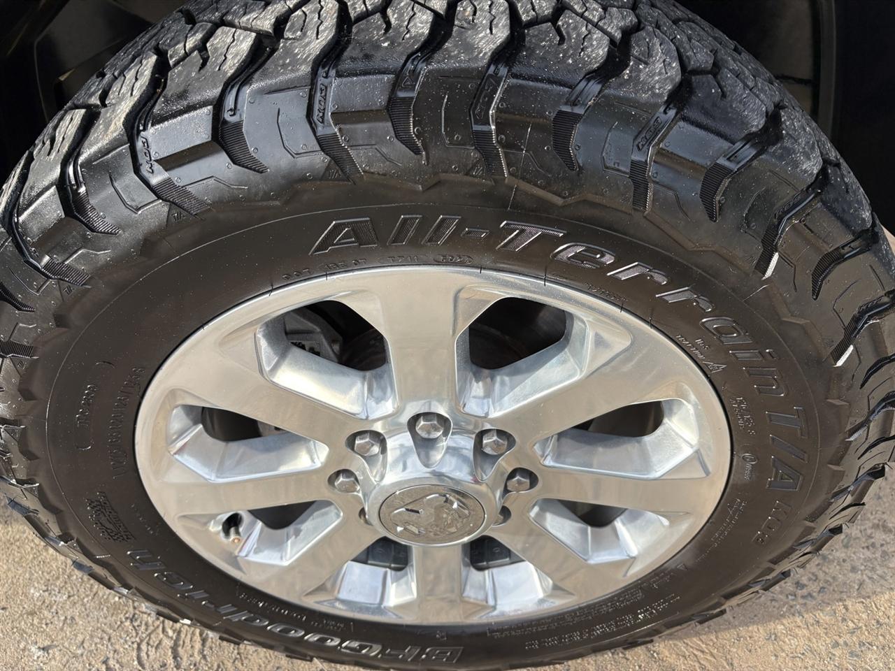 RAM 3500 Laramie Mega Cab 4WD 2023