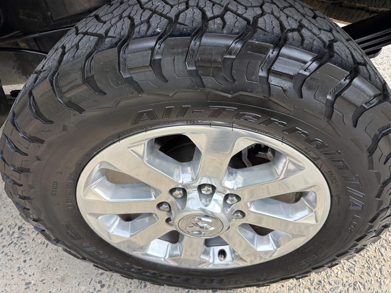 RAM 3500 Laramie Mega Cab 4WD 2023