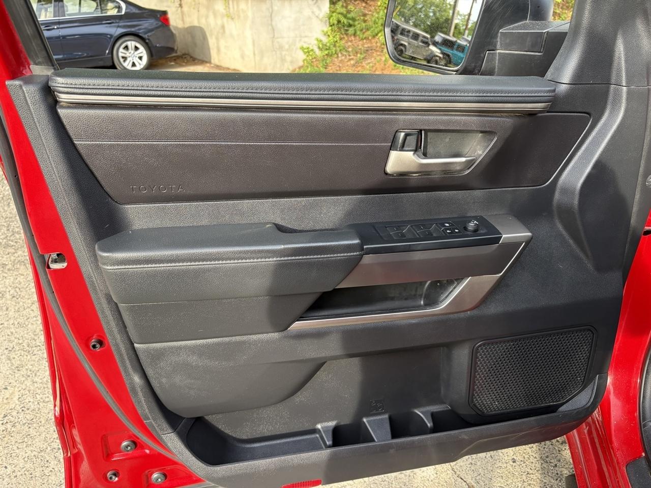 Toyota Tundra SR5 Double Cab 4WD 2022