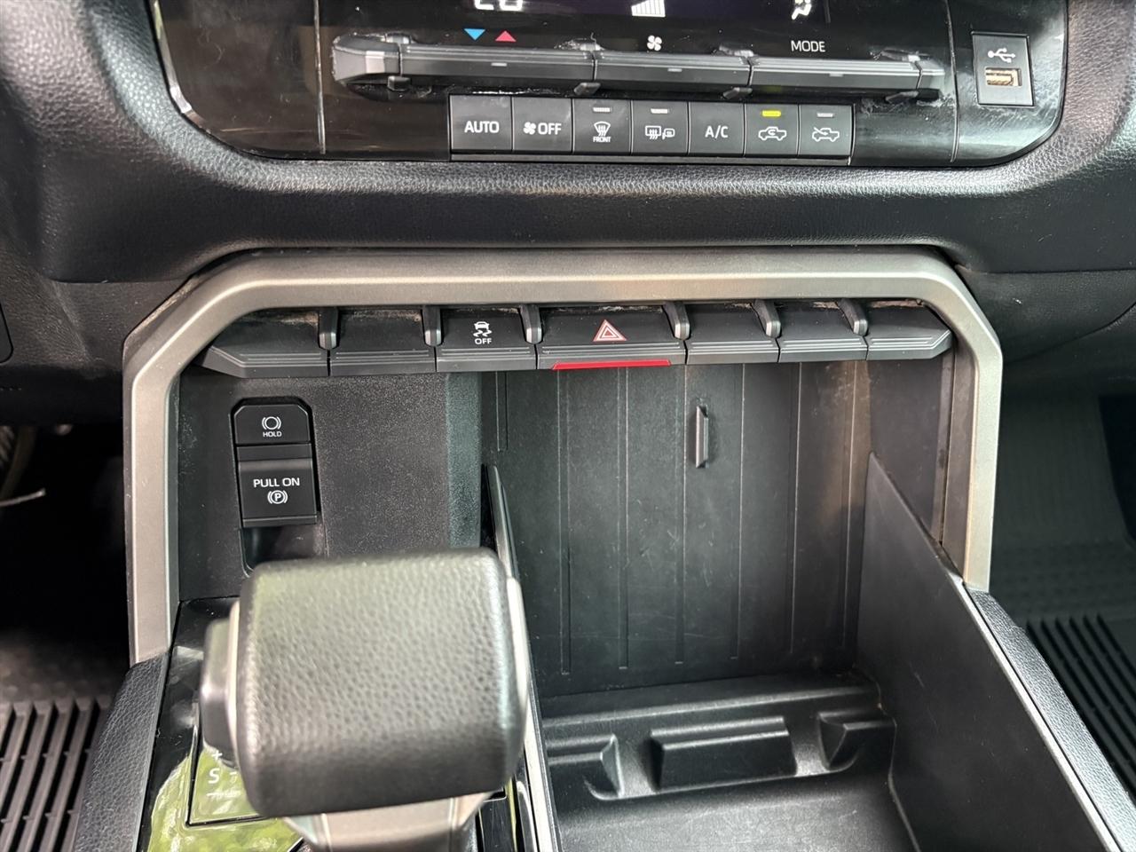 Toyota Tundra SR5 Double Cab 4WD 2022