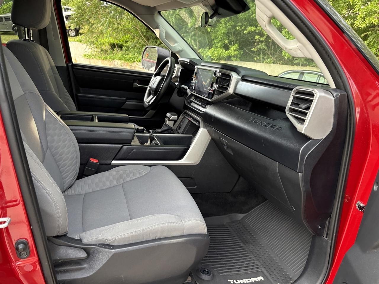 Toyota Tundra SR5 Double Cab 4WD 2022