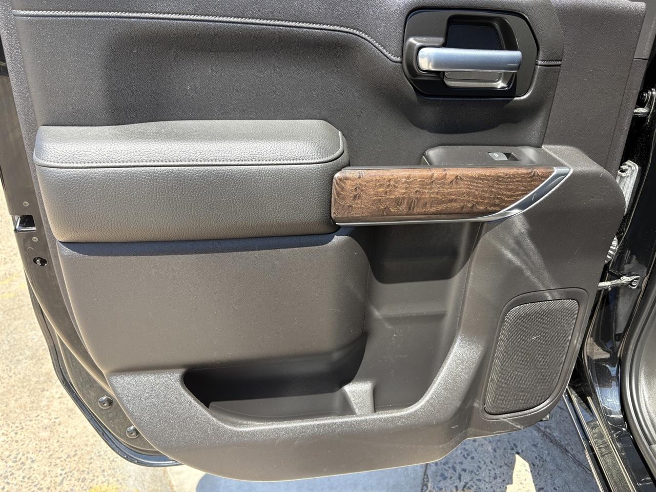 GMC Sierra 1500 Denali Crew Cab 4WD 2020