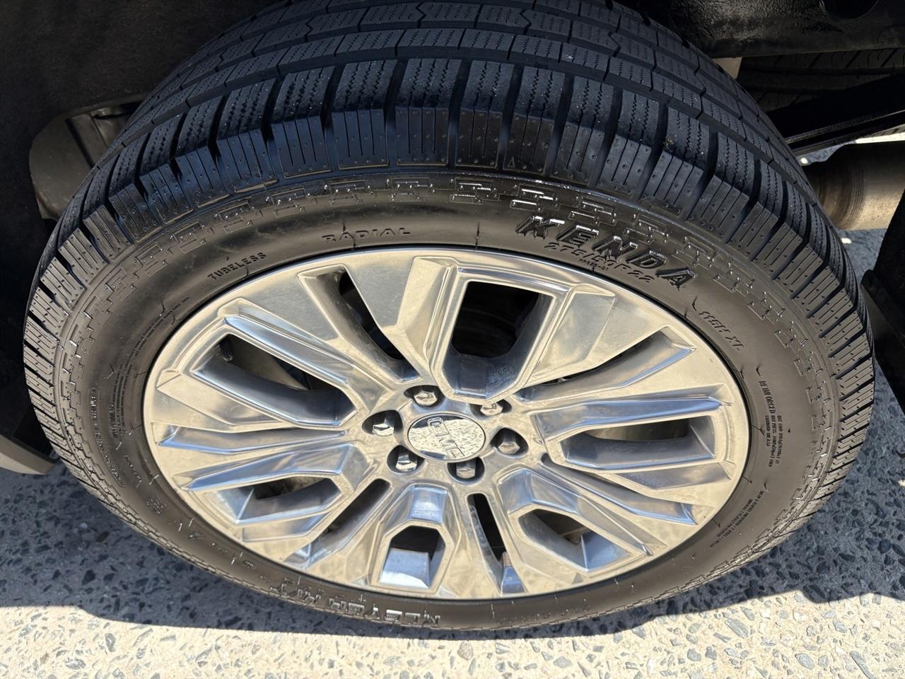 GMC Sierra 1500 Denali Crew Cab 4WD 2020