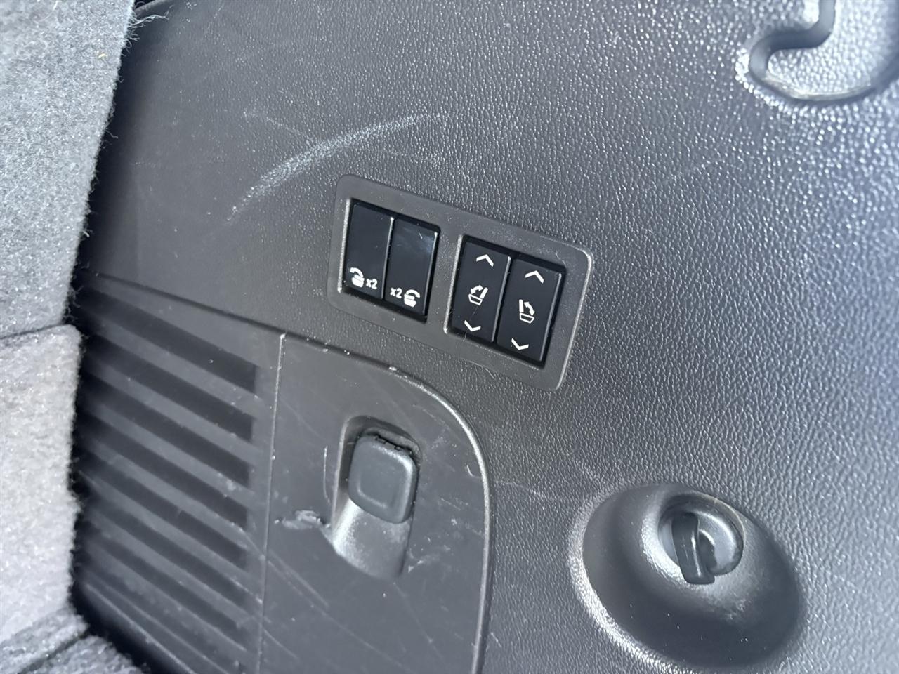 GMC Yukon SLT 2WD 2016