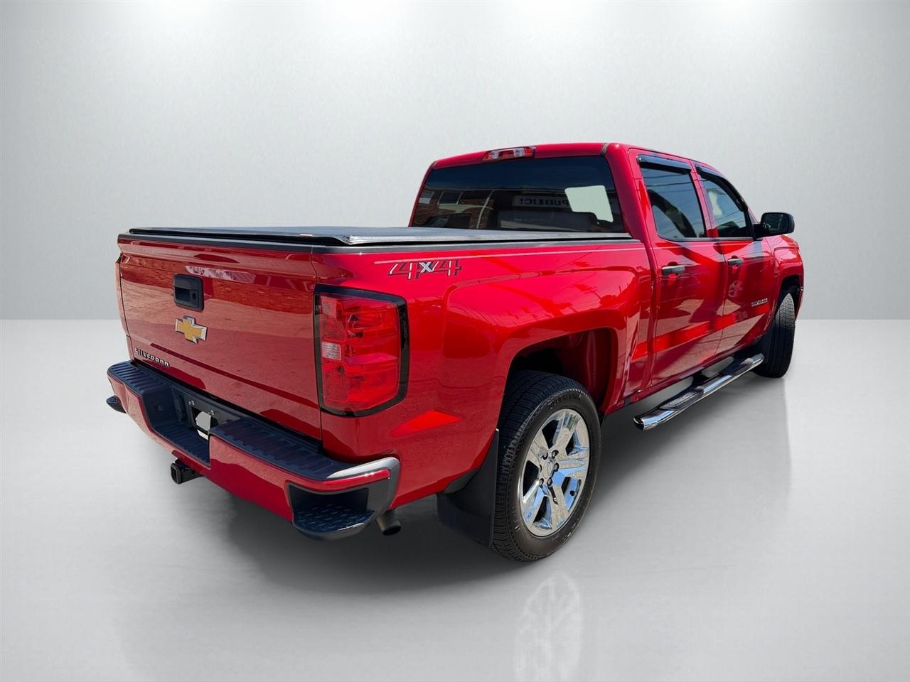 Chevrolet Silverado 1500 Custom Crew Cab 4WD 2018