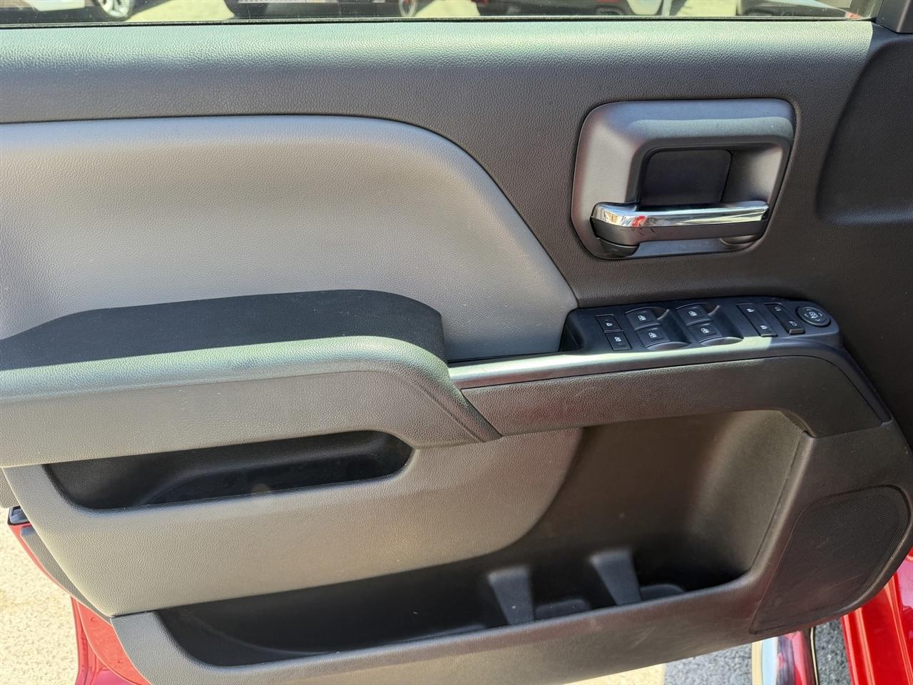 Chevrolet Silverado 1500 Custom Crew Cab 4WD 2018