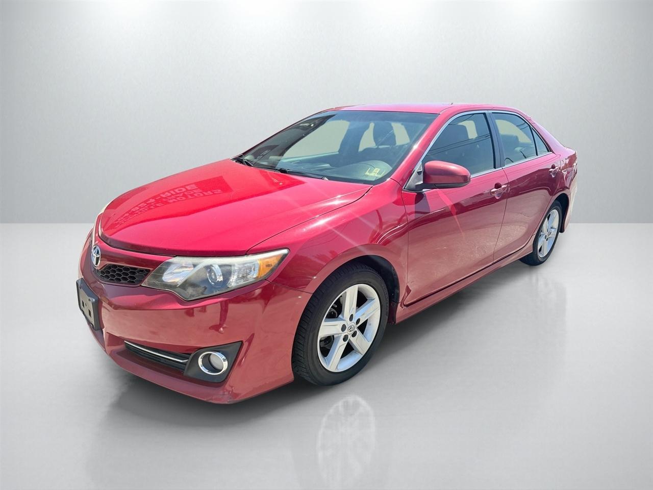 Toyota Camry SE 2013