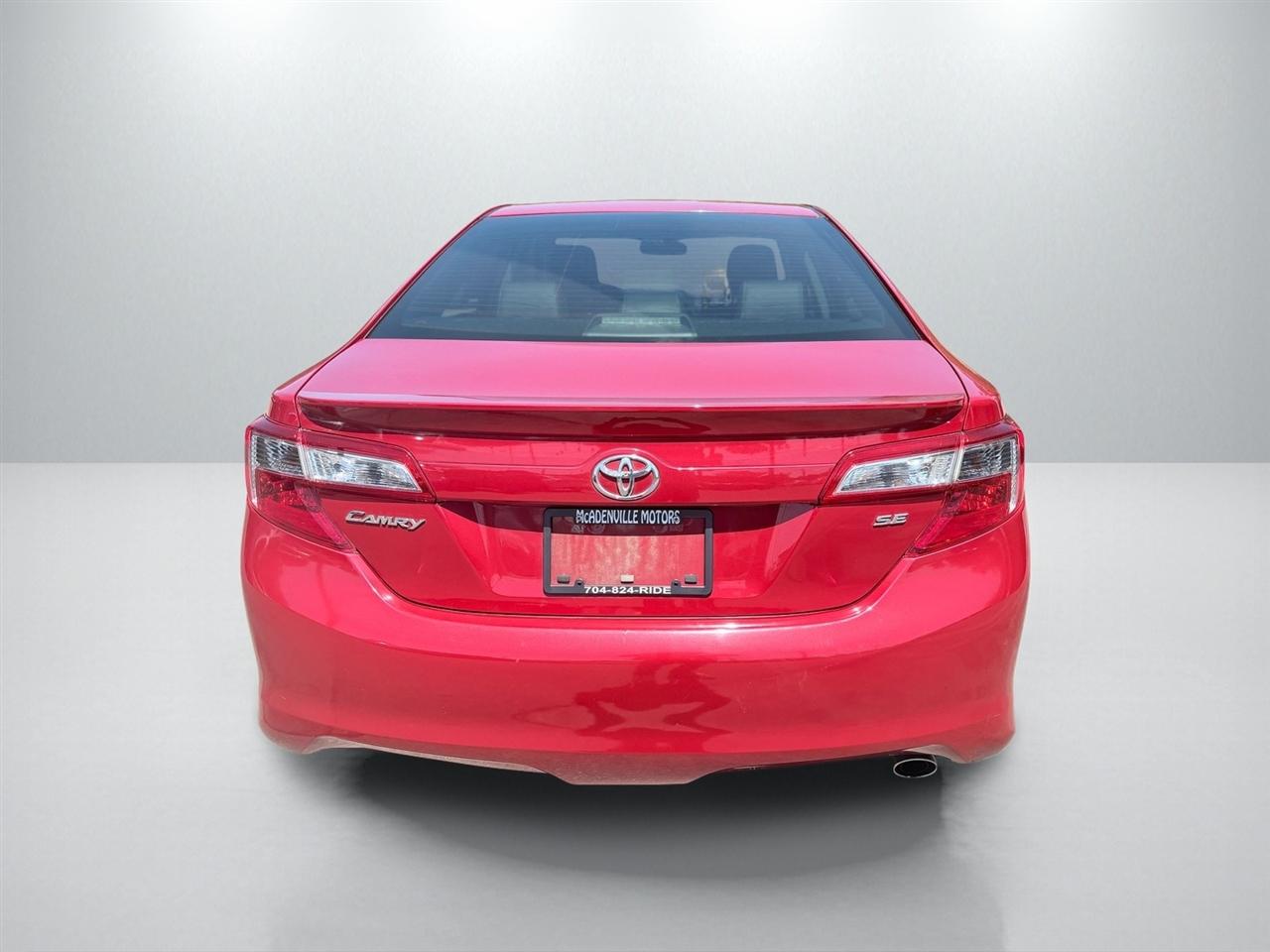 Toyota Camry SE 2013