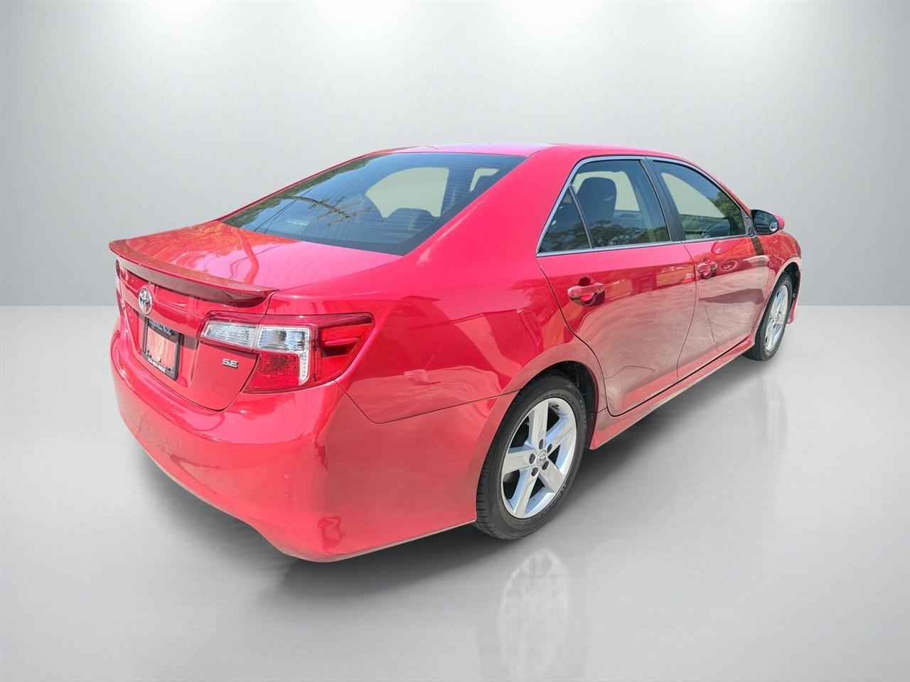 Toyota Camry SE 2013