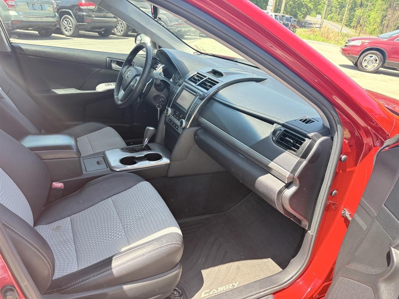 Toyota Camry SE 2013