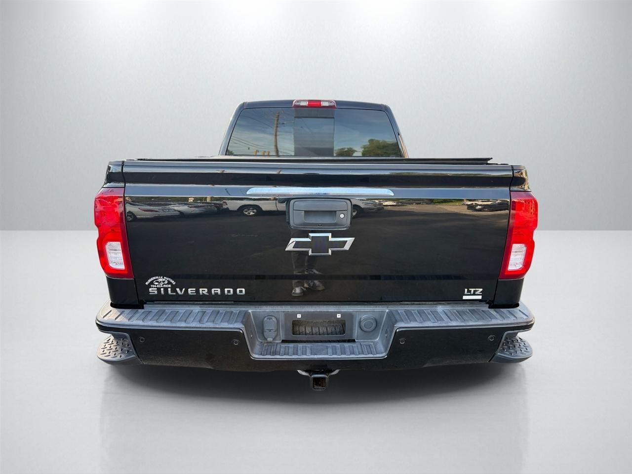 Chevrolet Silverado 1500 LTZ Crew Cab 4WD 2017