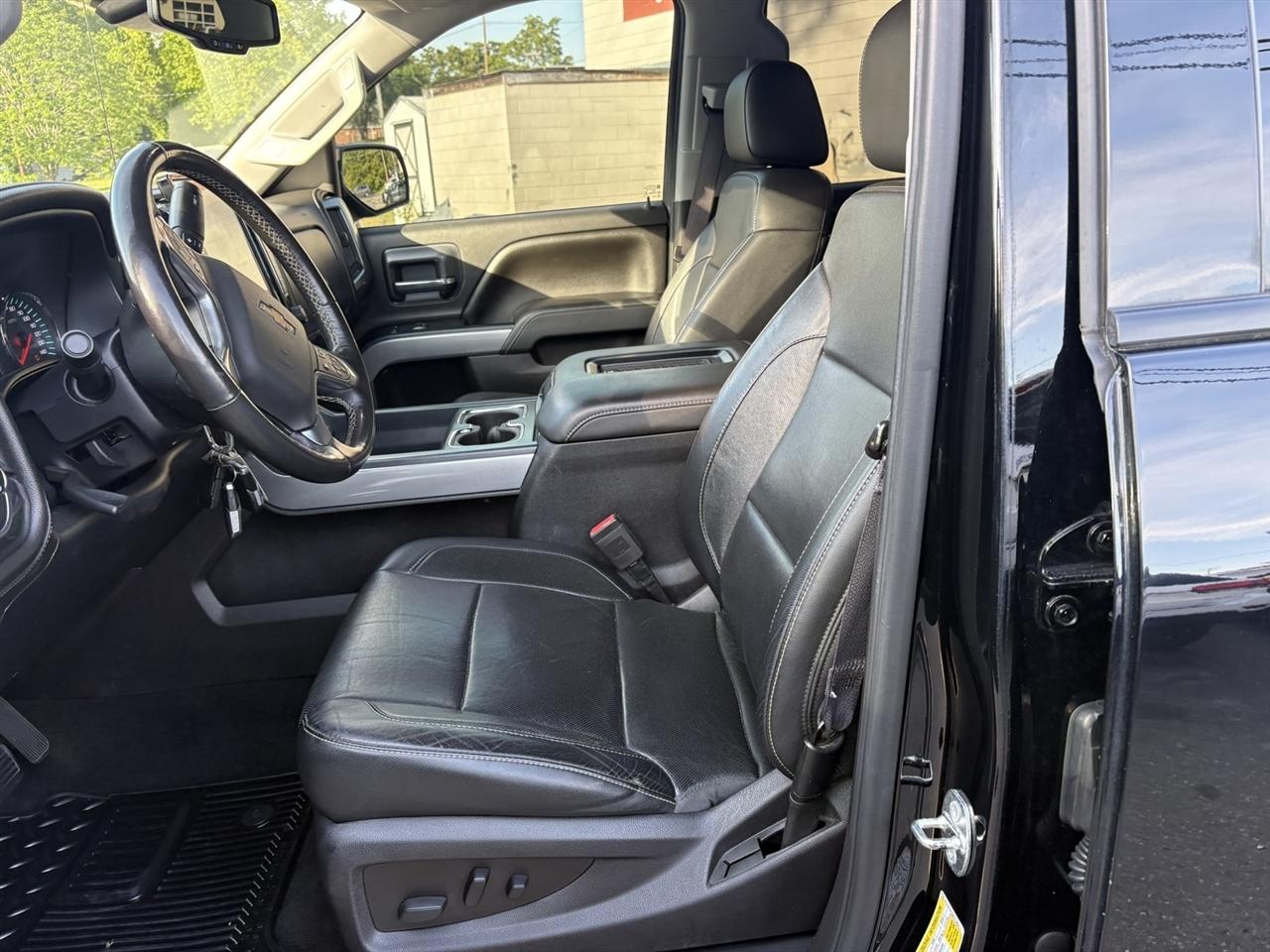 Chevrolet Silverado 1500 LTZ Crew Cab 4WD 2017