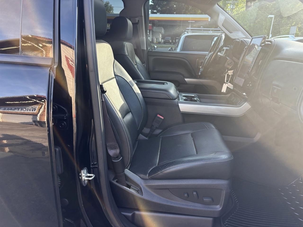 Chevrolet Silverado 1500 LTZ Crew Cab 4WD 2017