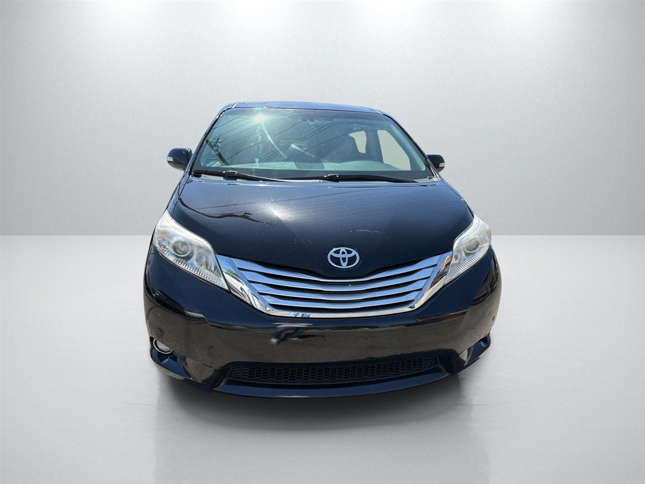 Toyota Sienna Limited AWD 7-Passenger V6 2013