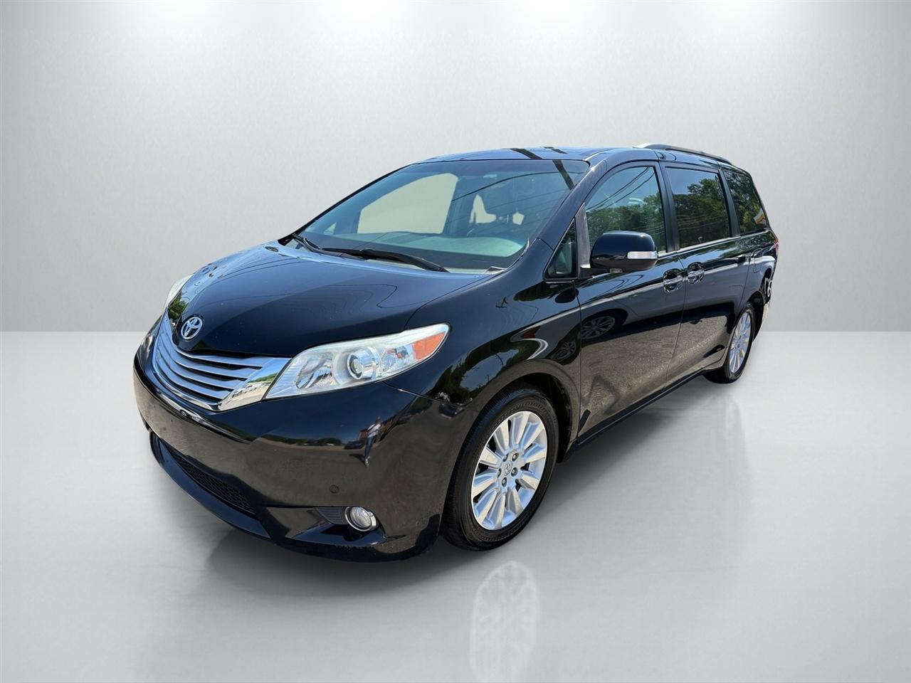 Toyota Sienna Limited AWD 7-Passenger V6 2013