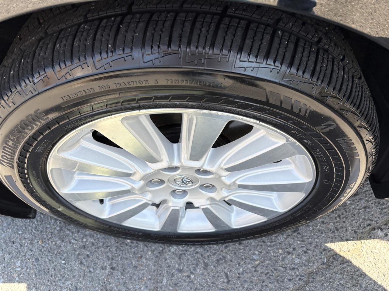 Toyota Sienna Limited AWD 7-Passenger V6 2013