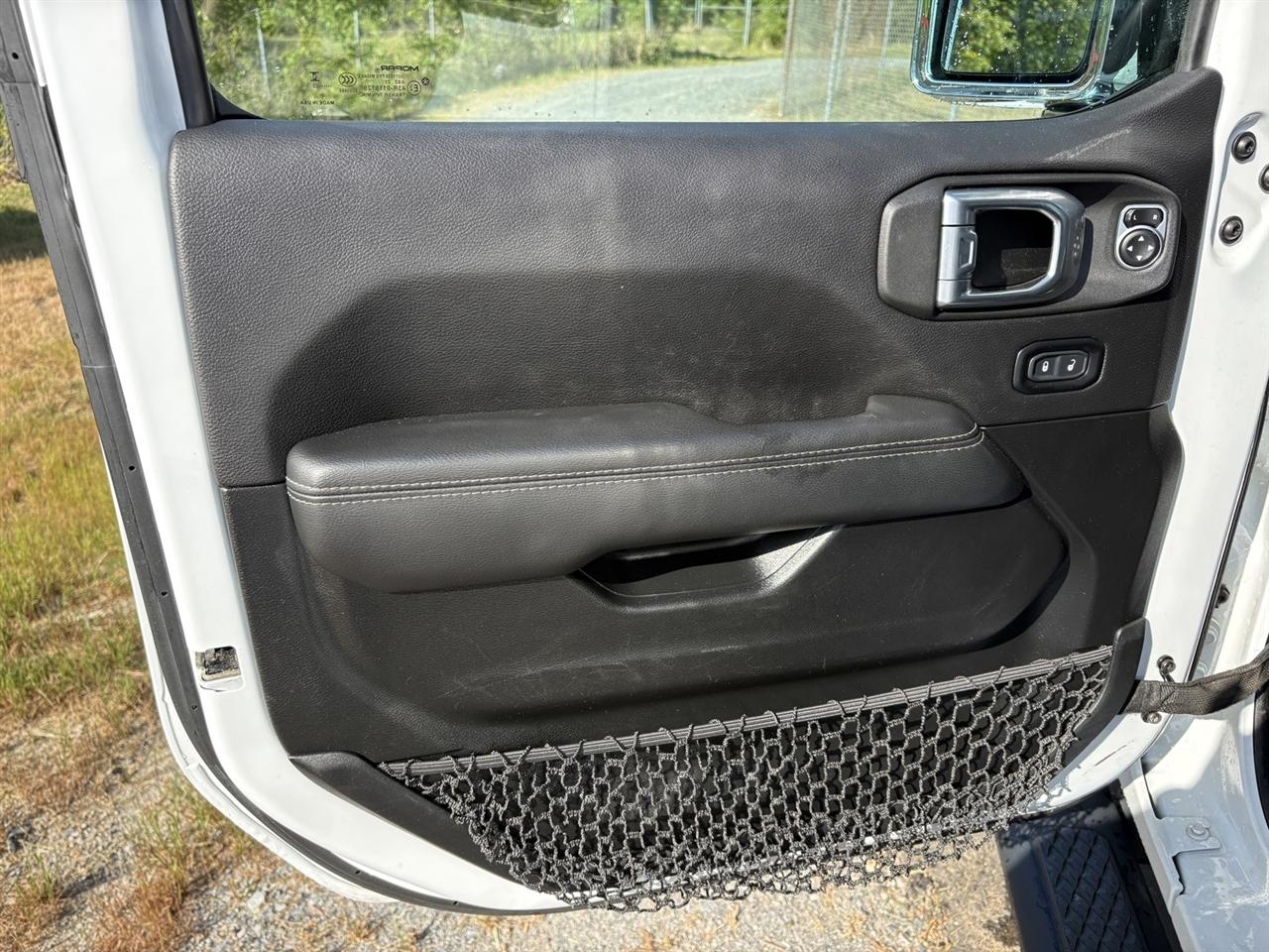 Jeep Gladiator Overland 2023