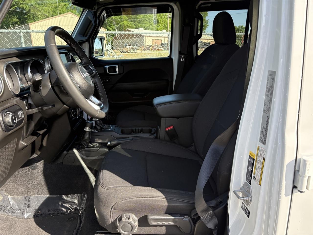 Jeep Gladiator Overland 2023