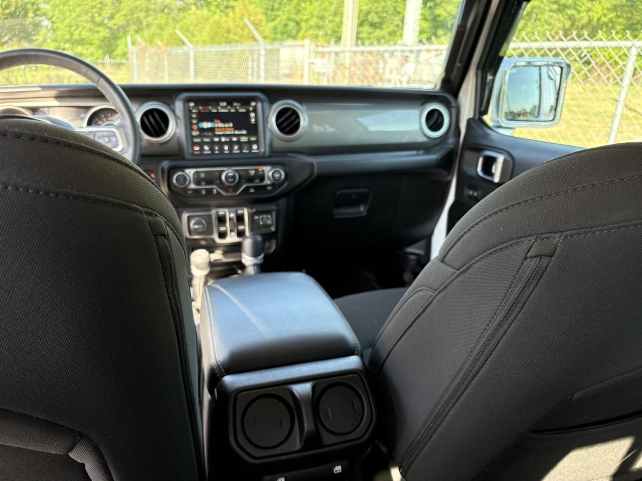 Jeep Gladiator Overland 2023