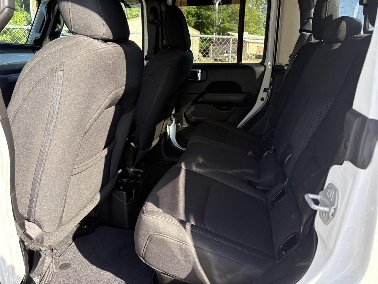 Jeep Gladiator Overland 2023