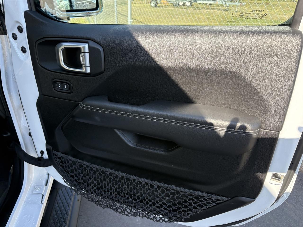 Jeep Gladiator Overland 2023