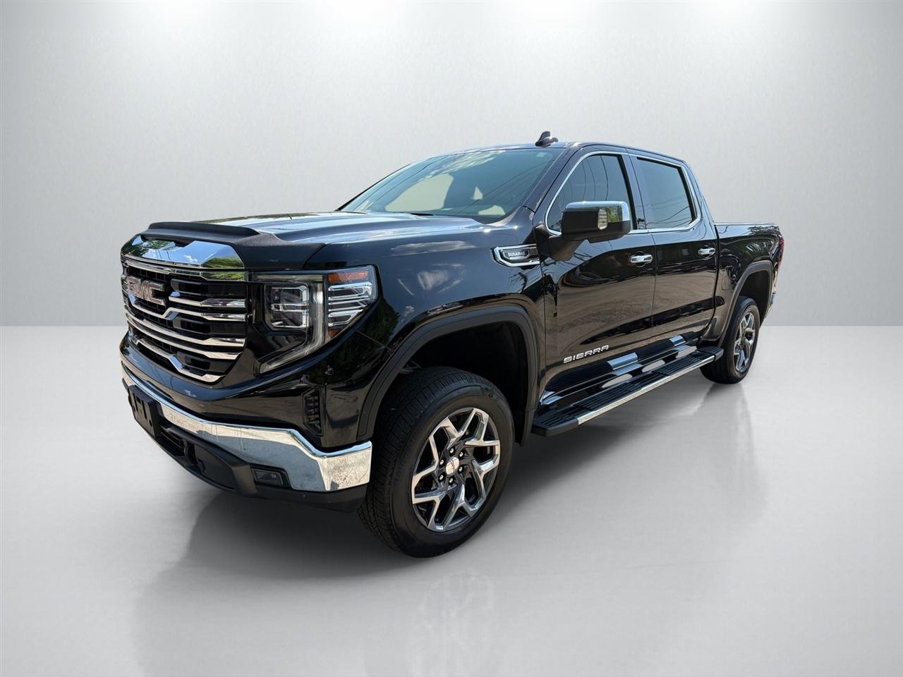 GMC Sierra 1500 SLT Crew Cab 4WD 2023