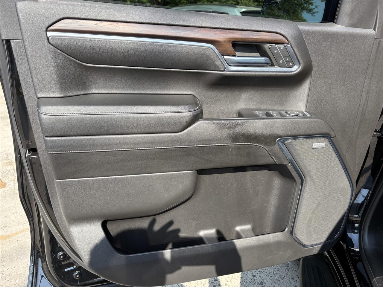 GMC Sierra 1500 SLT Crew Cab 4WD 2023