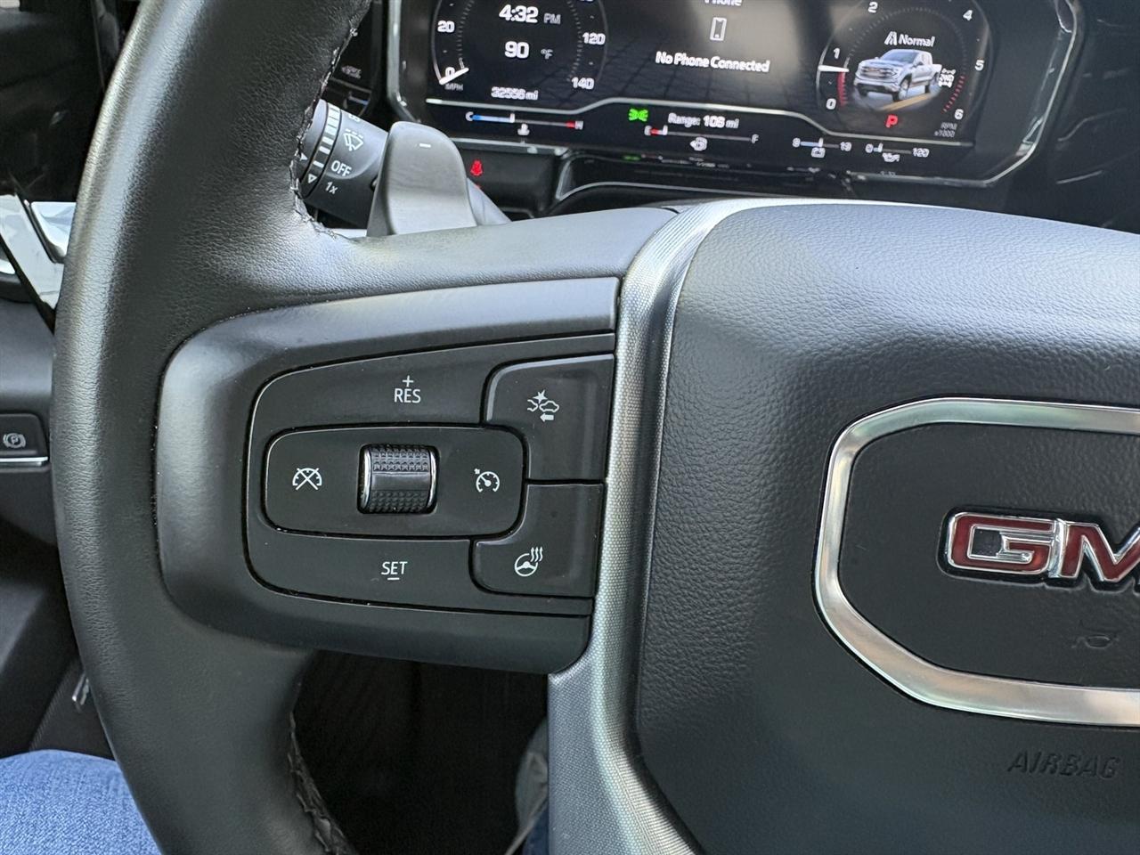 GMC Sierra 1500 SLT Crew Cab 4WD 2023