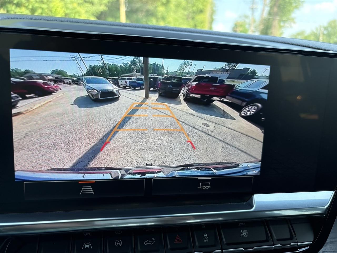 GMC Sierra 1500 SLT Crew Cab 4WD 2023