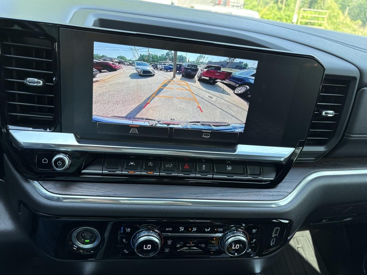 GMC Sierra 1500 SLT Crew Cab 4WD 2023