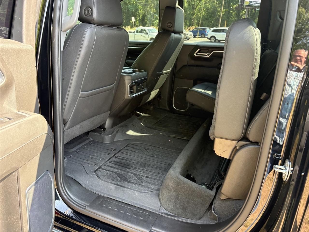 GMC Sierra 1500 SLT Crew Cab 4WD 2023