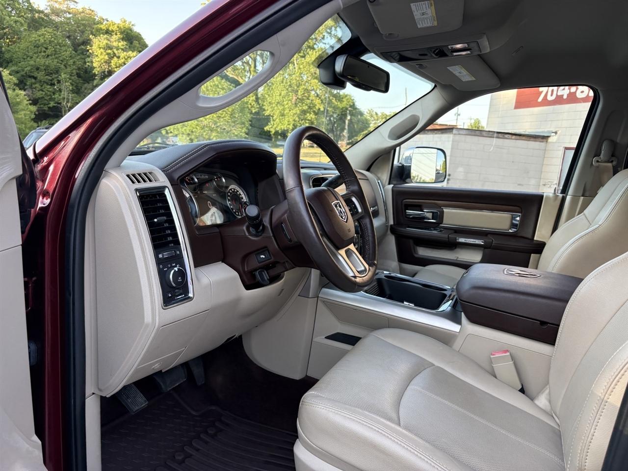 RAM 2500 Laramie Crew Cab SWB 4WD 2018