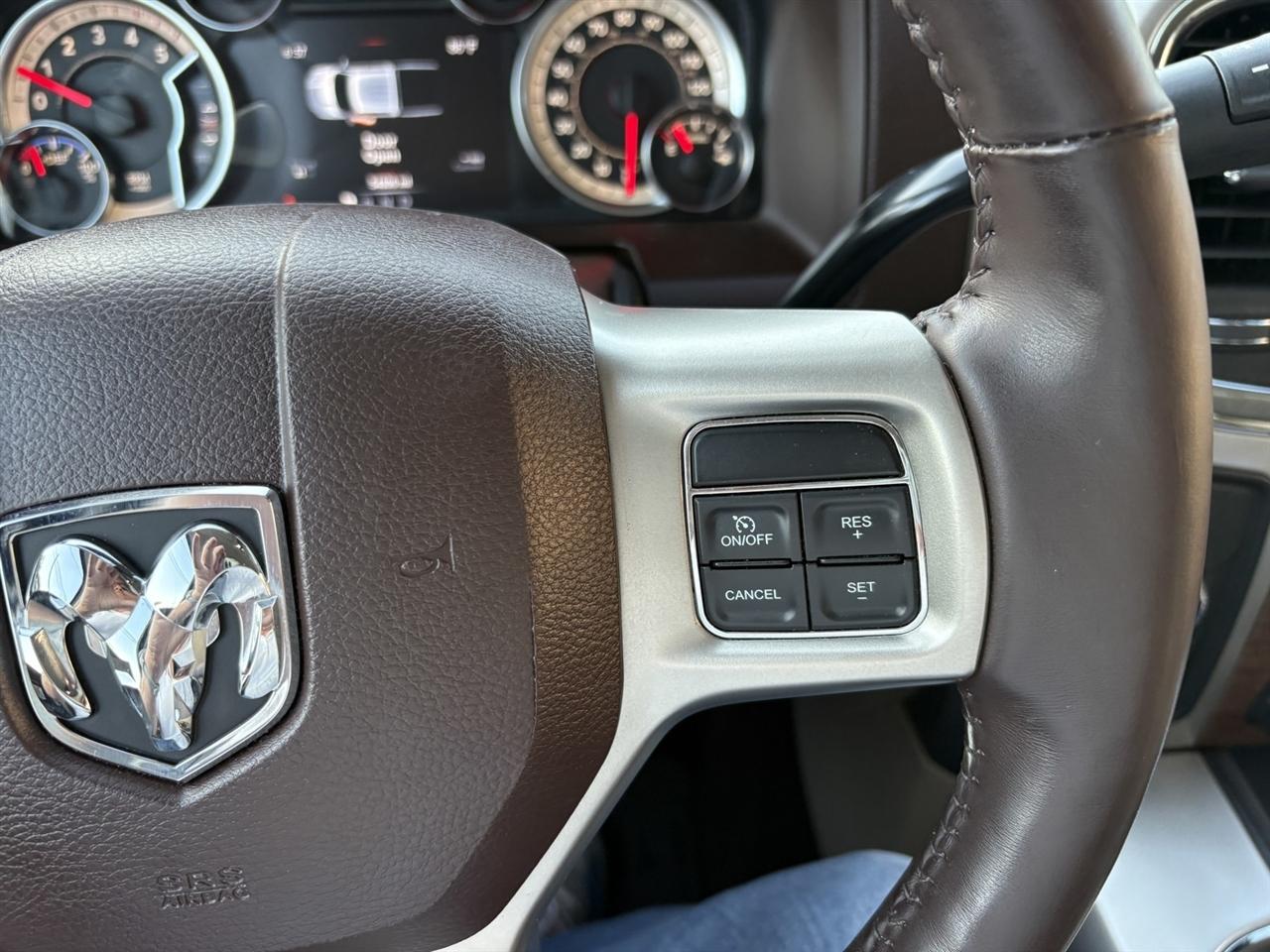 RAM 2500 Laramie Crew Cab SWB 4WD 2018