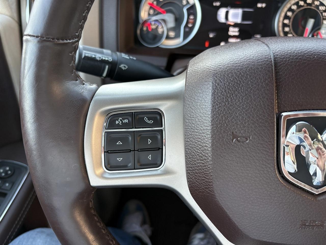 RAM 2500 Laramie Crew Cab SWB 4WD 2018