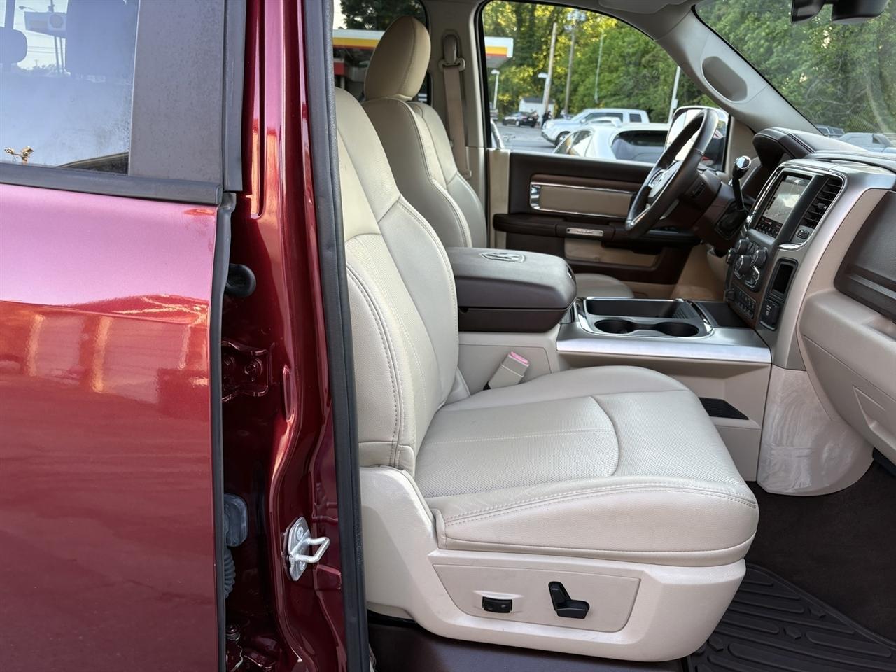 RAM 2500 Laramie Crew Cab SWB 4WD 2018