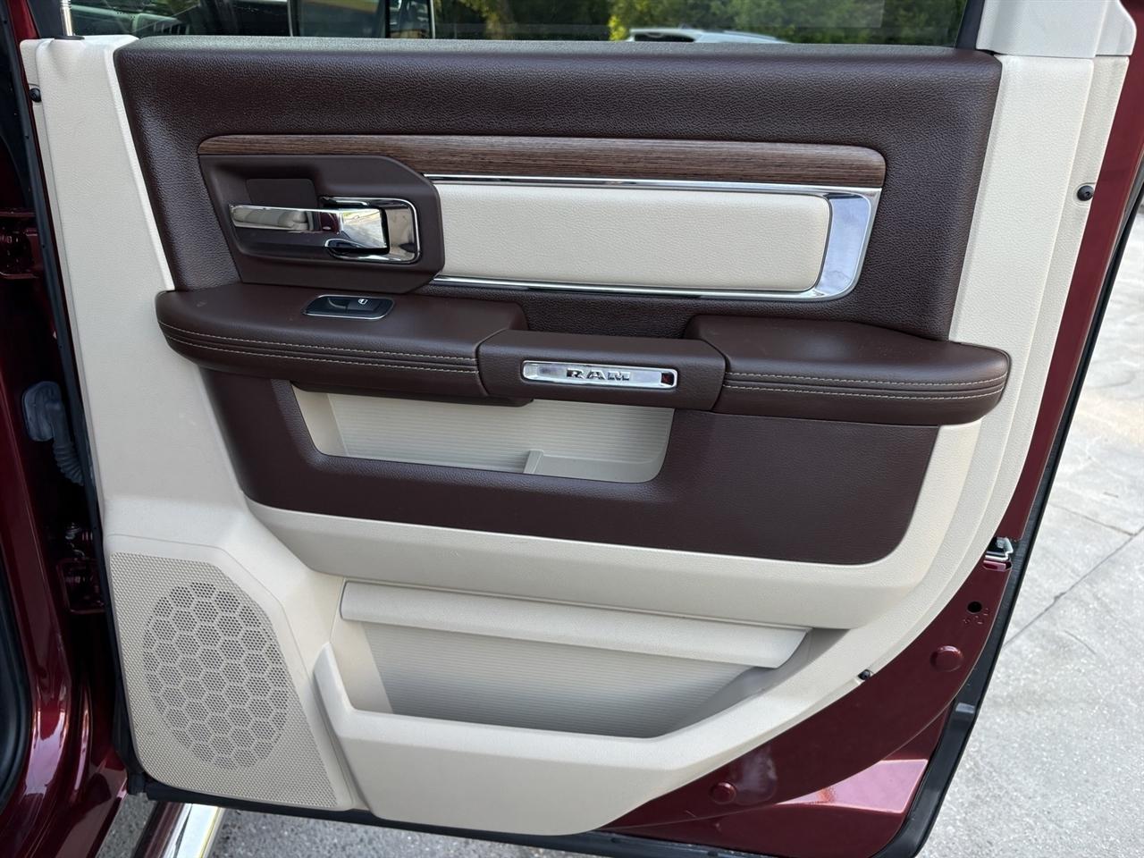 RAM 2500 Laramie Crew Cab SWB 4WD 2018