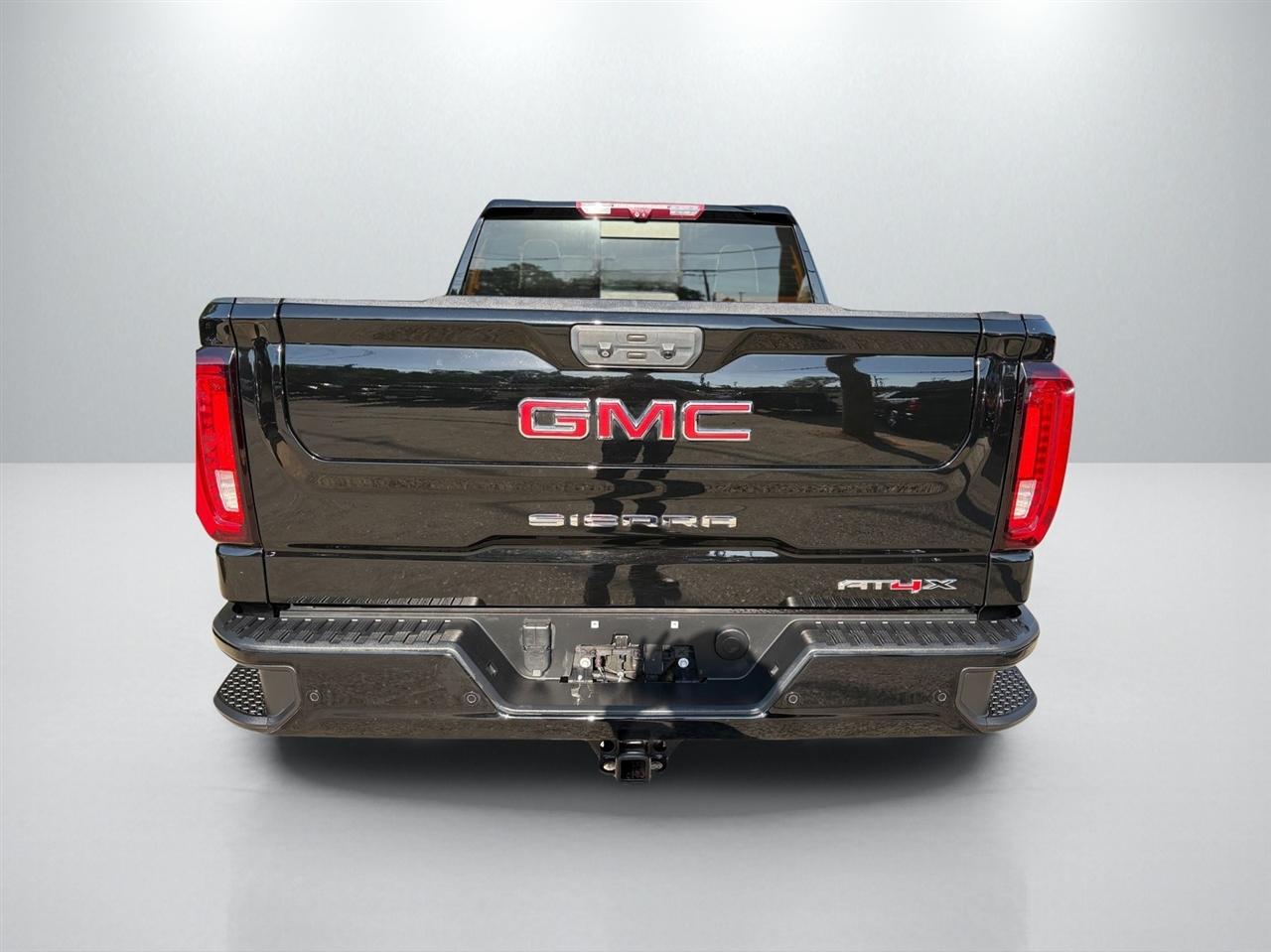 GMC Sierra 1500 AT4X Crew Cab 4WD 2022