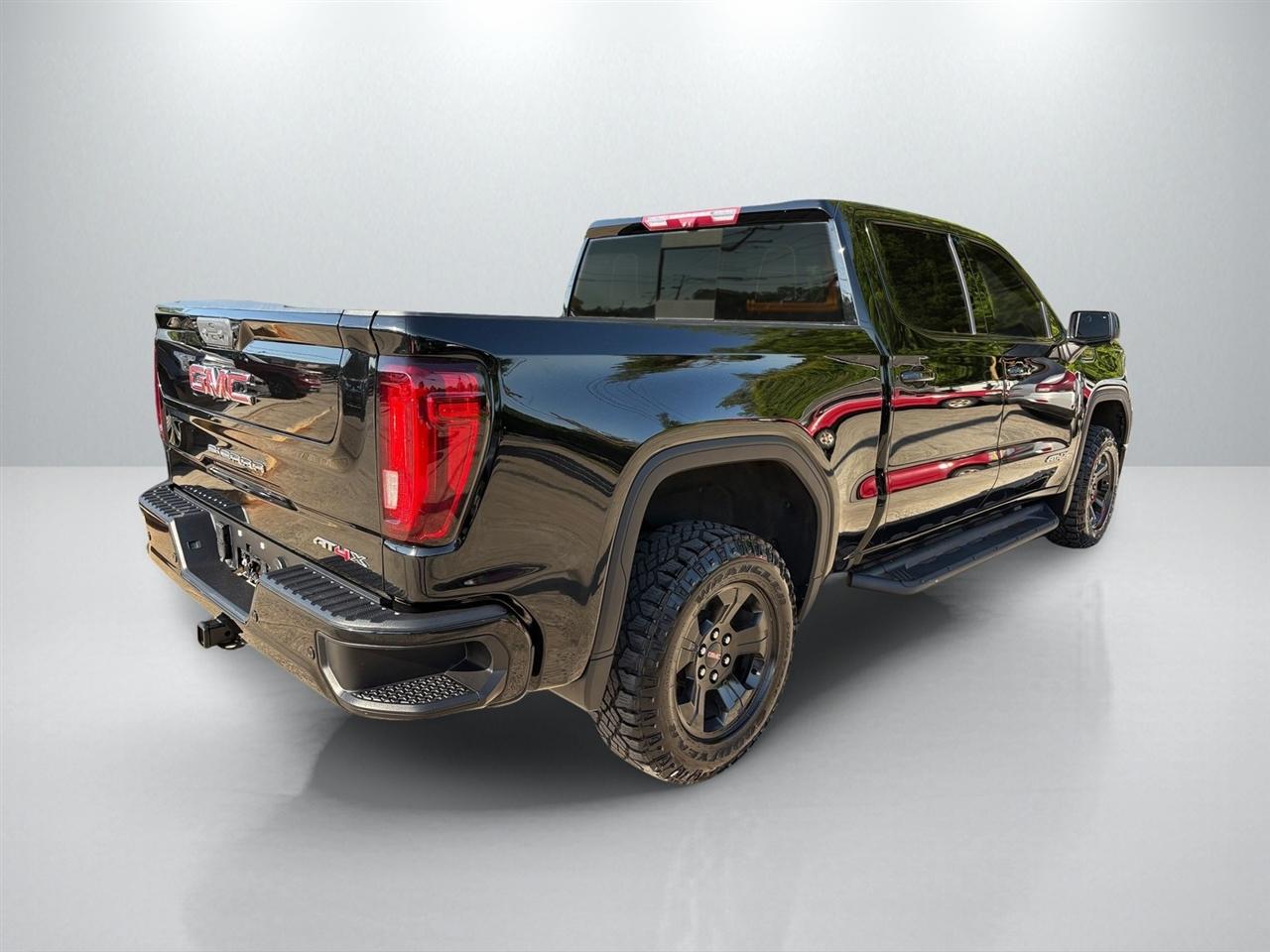 GMC Sierra 1500 AT4X Crew Cab 4WD 2022