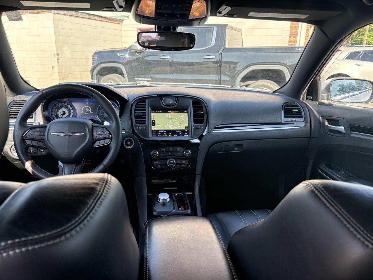 Chrysler 300 S V6 2023