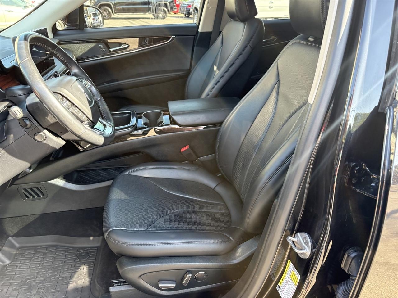 Lincoln Nautilus Reserve AWD 2022