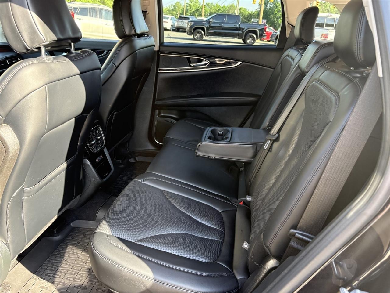 Lincoln Nautilus Reserve AWD 2022