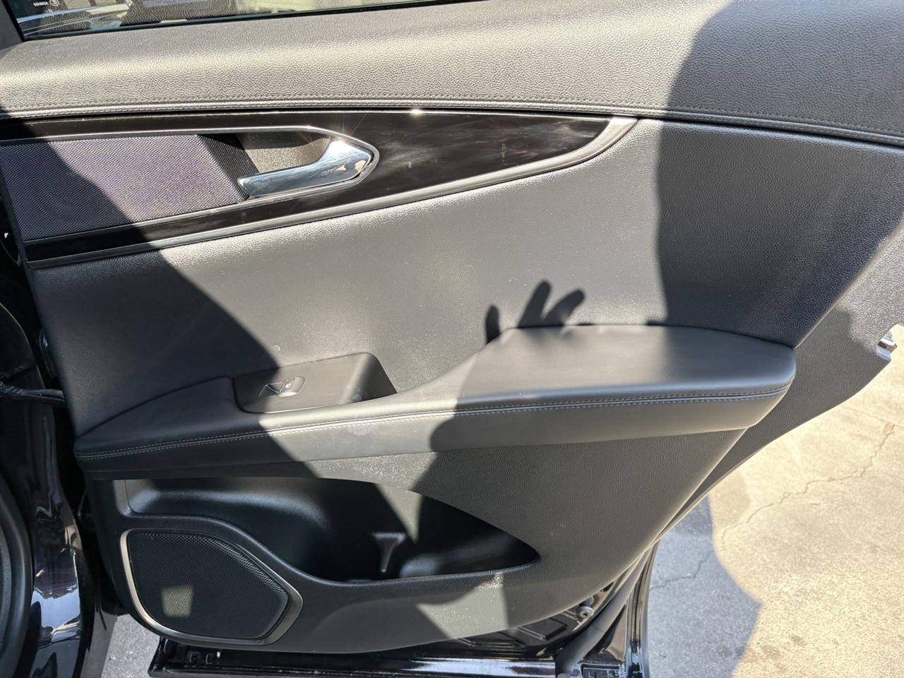 Lincoln Nautilus Reserve AWD 2022