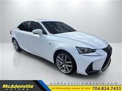 2020 Lexus IS 