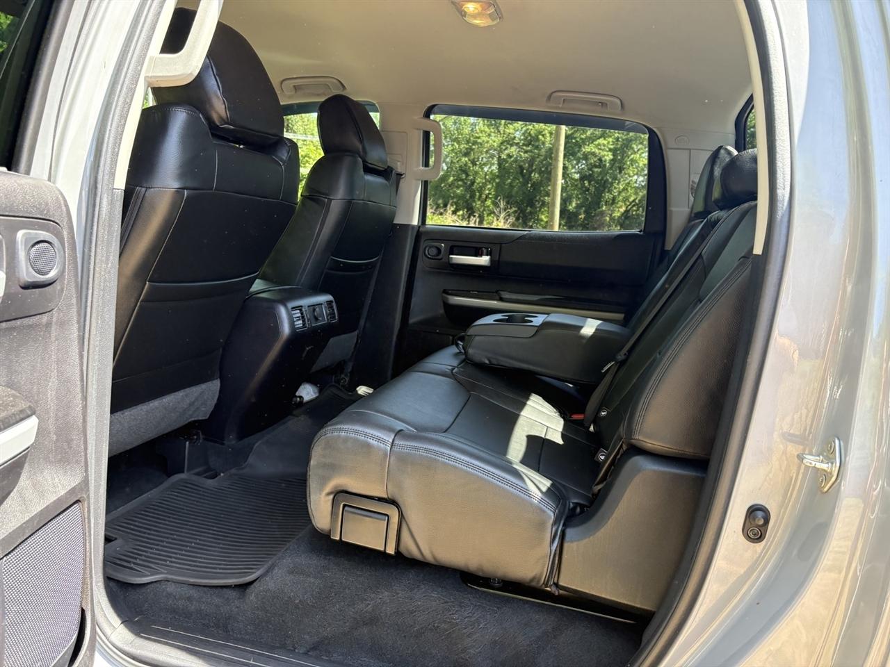 Toyota Tundra SR5 5.7L V8 CrewMax 2WD 2020