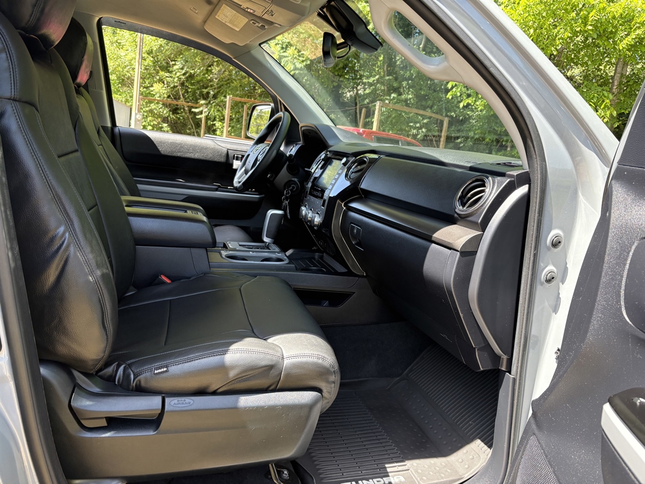 Toyota Tundra SR5 5.7L V8 CrewMax 2WD 2020