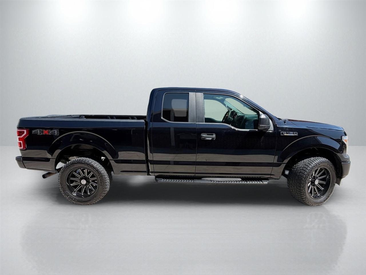 Ford F-150 XL SuperCab 8-ft. Bed 4WD 2020